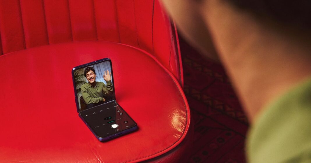 Motorola’s New Razr Folding Phones Command a Higher Price With Few Upgrades
