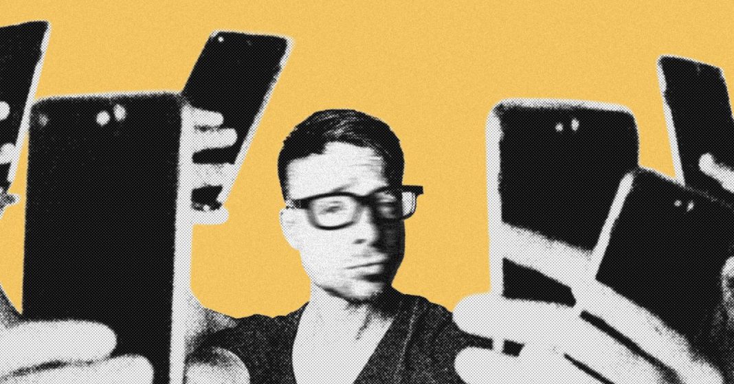 The Screen Time Maximalists Who Spend an Ungodly Amount of Time on Their Phones