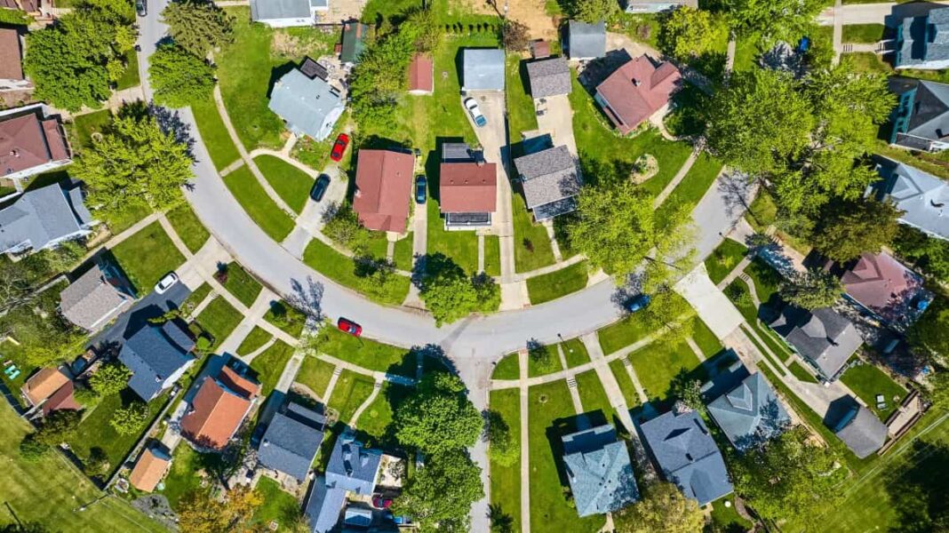 What Is a Buyer’s Market in Real Estate?