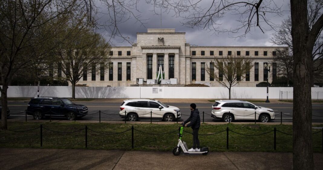 Fed survey: Americans feel financially secure despite prices