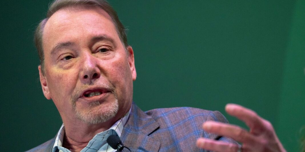 Gundlach says it’s 'just not possible’ for the Fed to cut rates