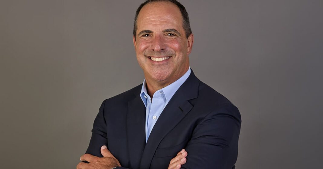 Hightower Forecasts More “Flagship” Firms After Bahnsen Deal