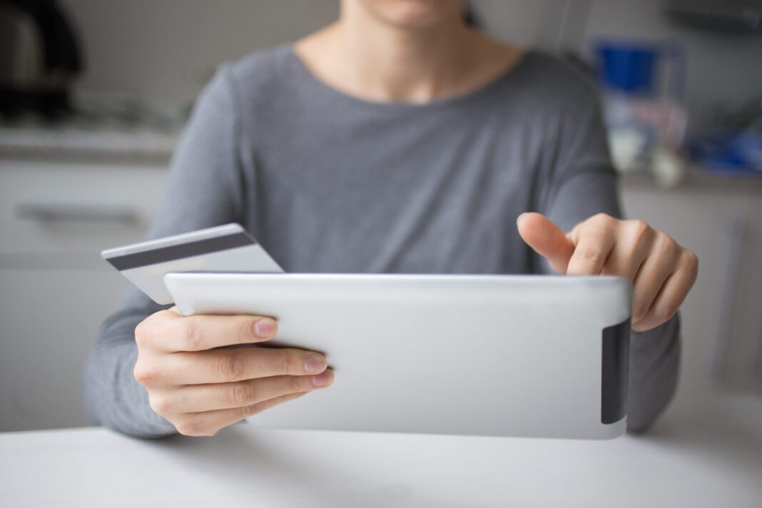How Changing APRs Affect Credit Card Users