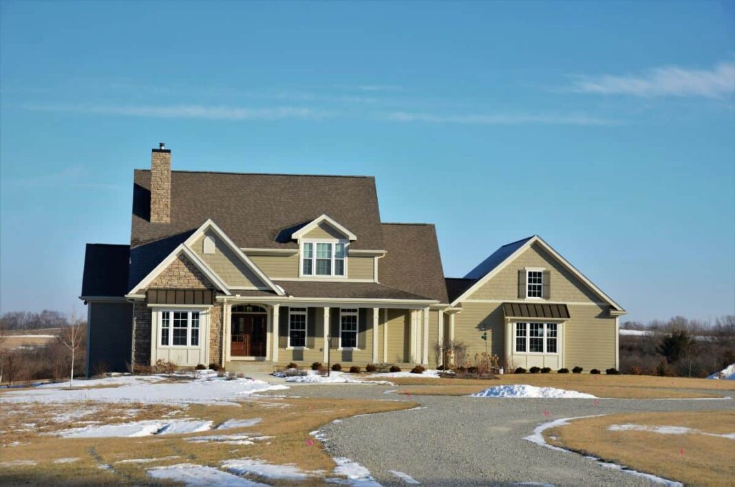 How to Refinance an Inherited Property to Buy Out Heirs