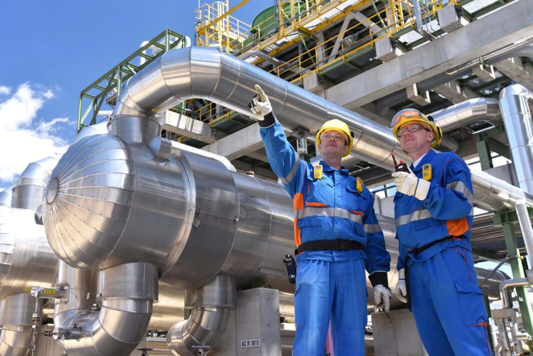 ISM: Manufacturing sector expanded in April