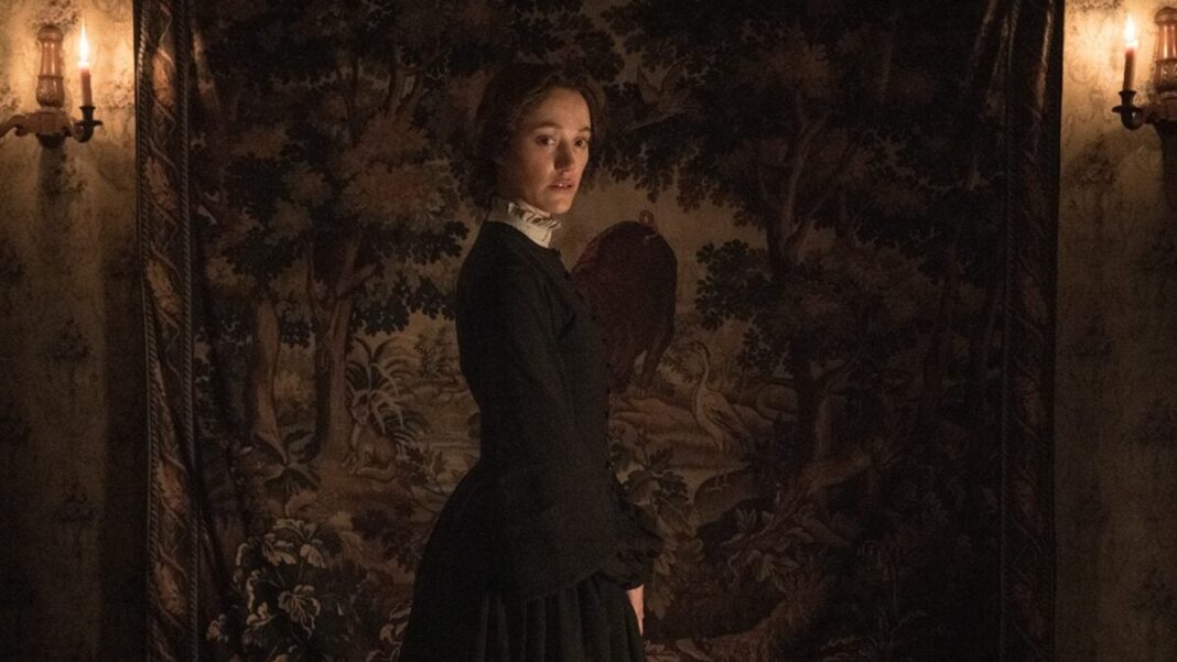 Maika Monroe Comes Undone In The First Teaser Trailer For 'Victorian Psycho'