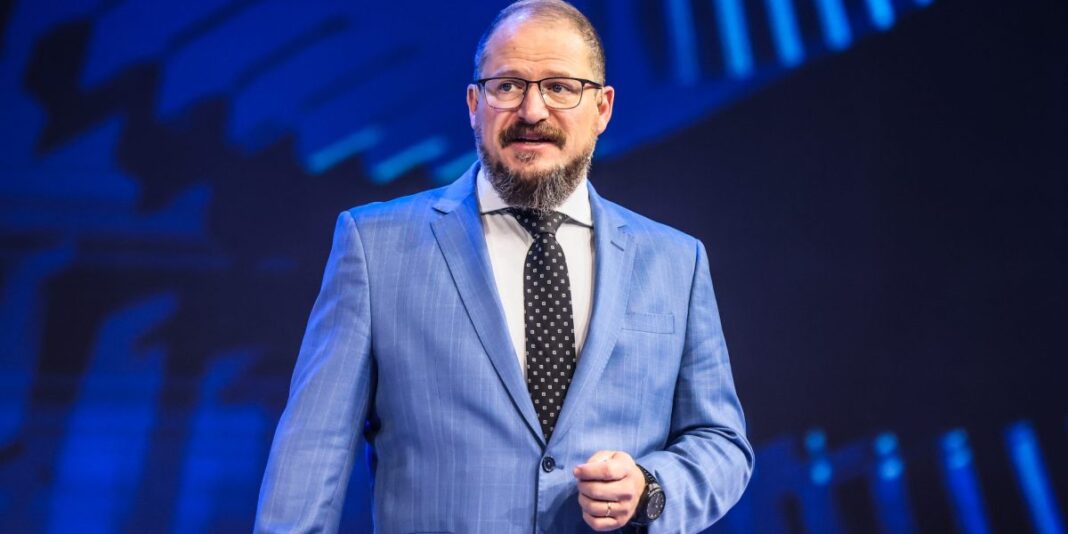 Qualcomm CEO Cristiano Amon thinks your relationship to your devices is about to change