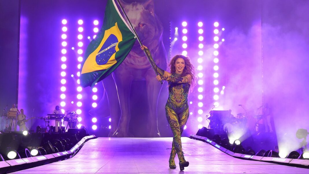 Shakira Brings Her Biggest Hits To Free Rio de Janeiro Show