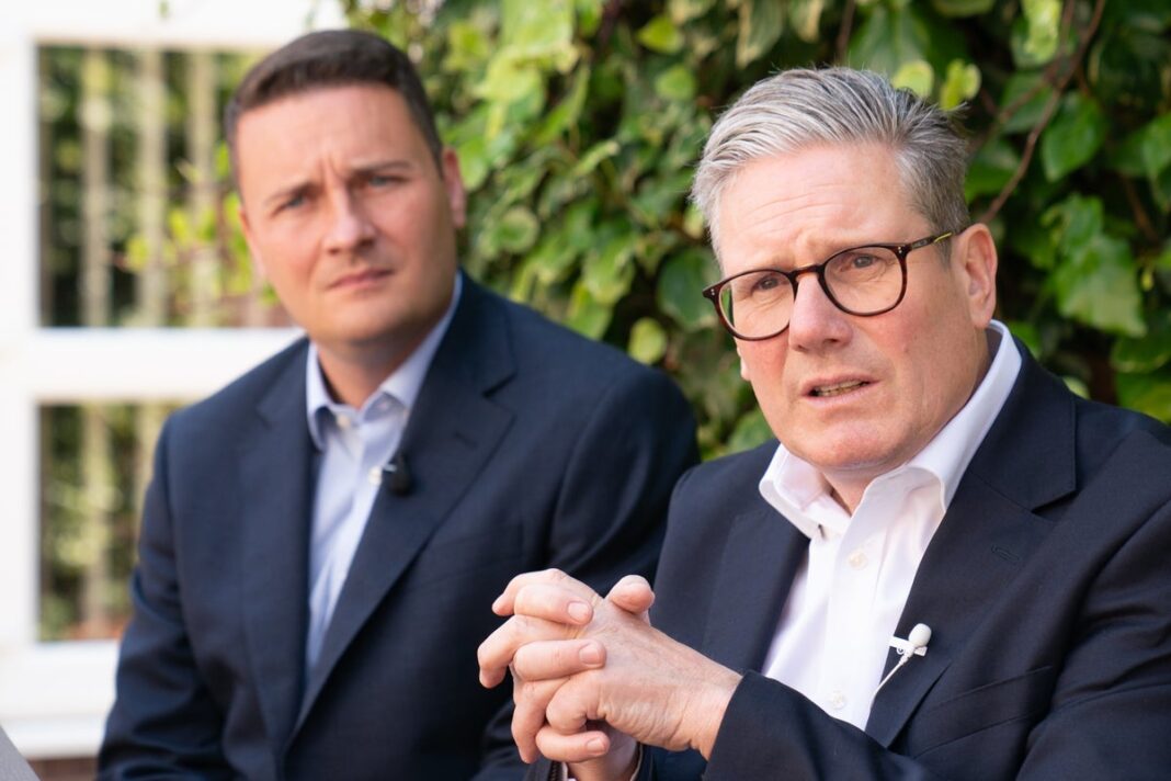 Starmer latest: Home secretary urges PM to consider his position as Streeting leadership bid looms