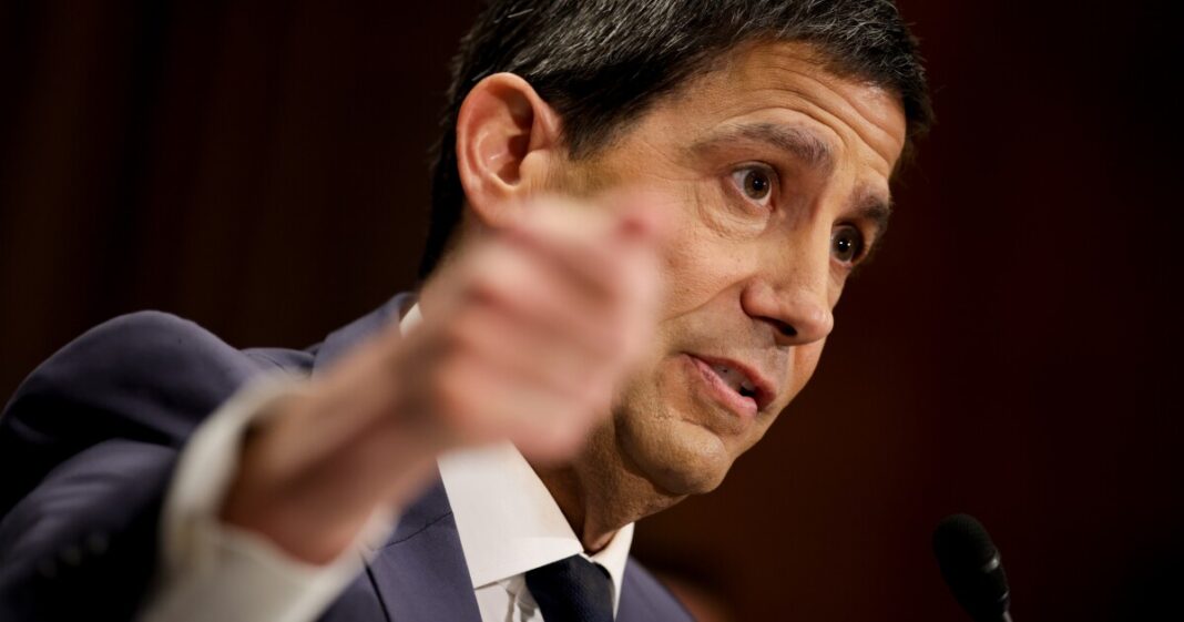 Trump to swear In Warsh as Fed chair on Friday, White House says