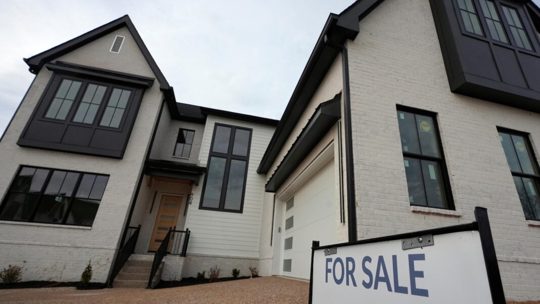 US home sales flat in April as lackluster spring homebuying season lurches forward